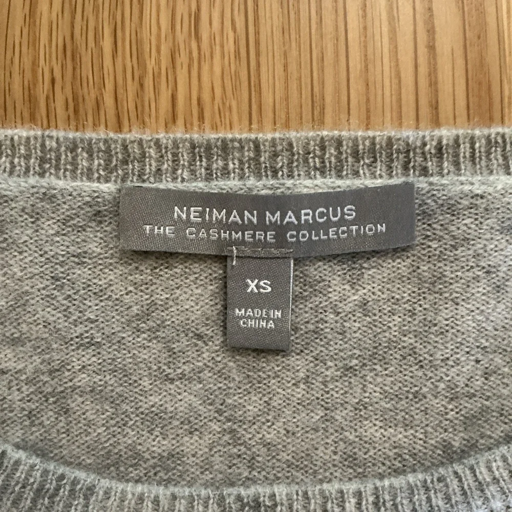 Neiman‎ Marcus The Cashmere Collection Sleeve Sequin Gray Sweater Size XS